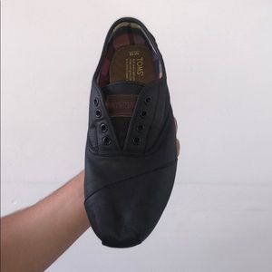 Men’s Toms Shoes